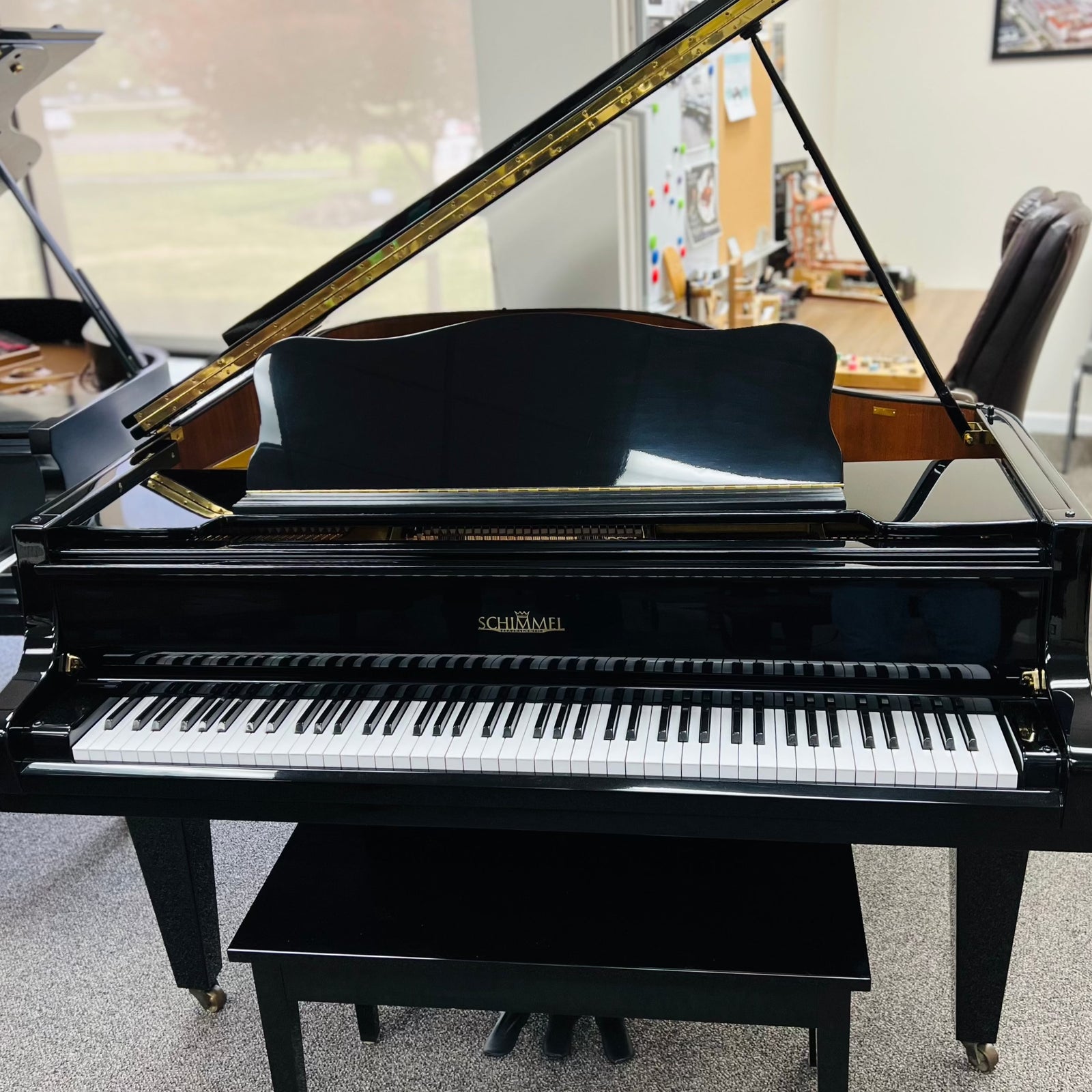 SCHIMMEL SP174PSE (5'10") - ONLINE INVENTORY Call for Availability