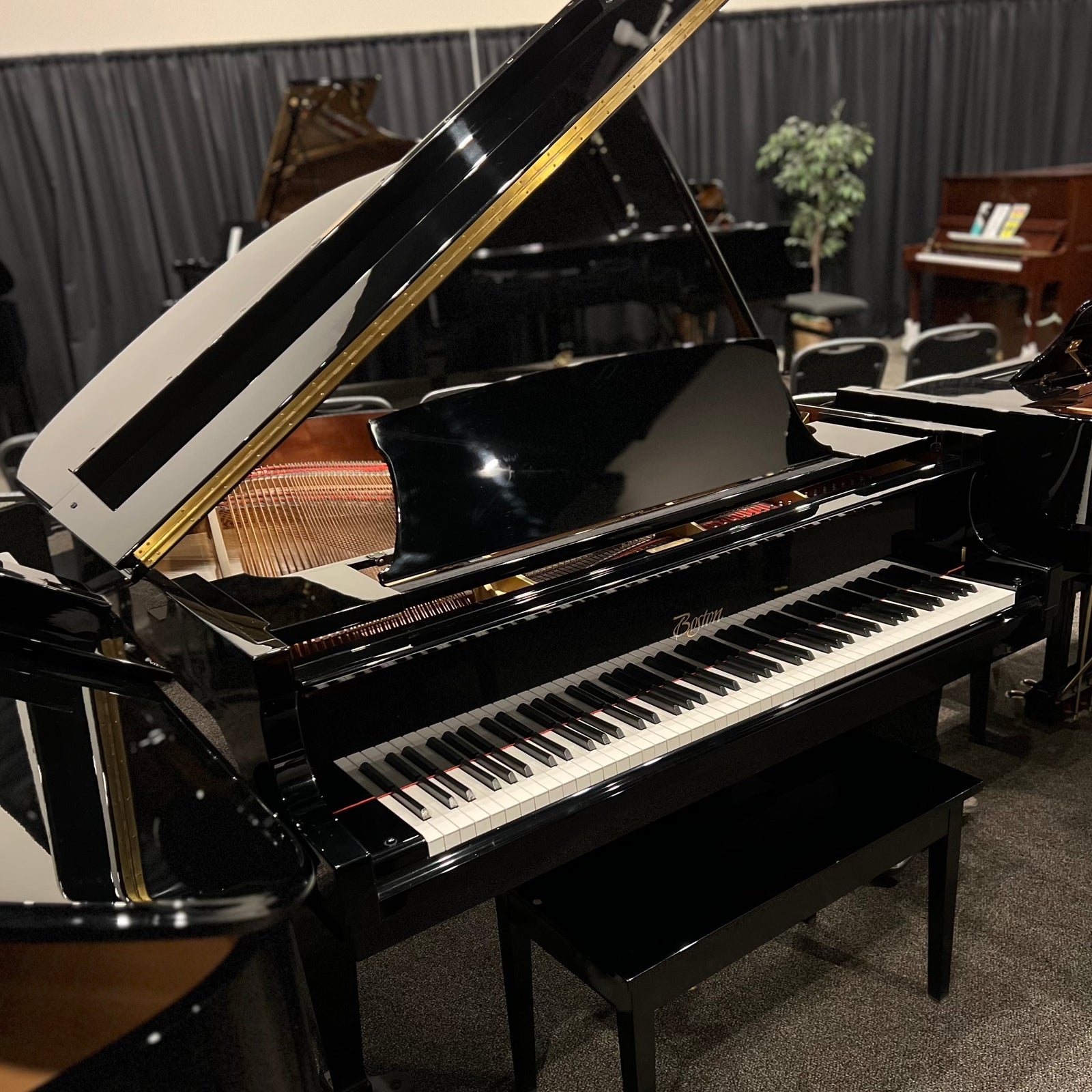 Boston GP-163 (5'4") - ONLINE INVENTORY Call for Availability