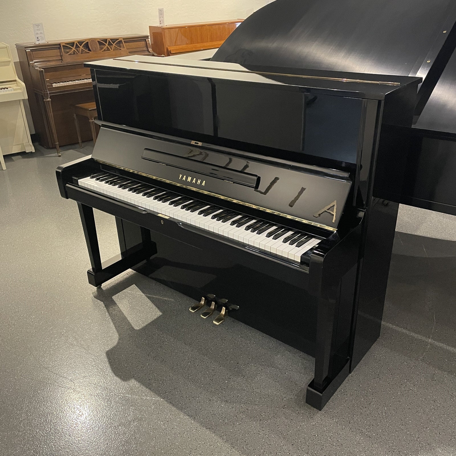 Yamaha U10A (Online Only)
