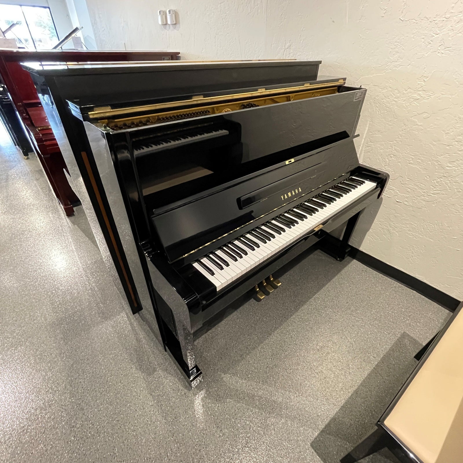 Yamaha U10A (Online Only)